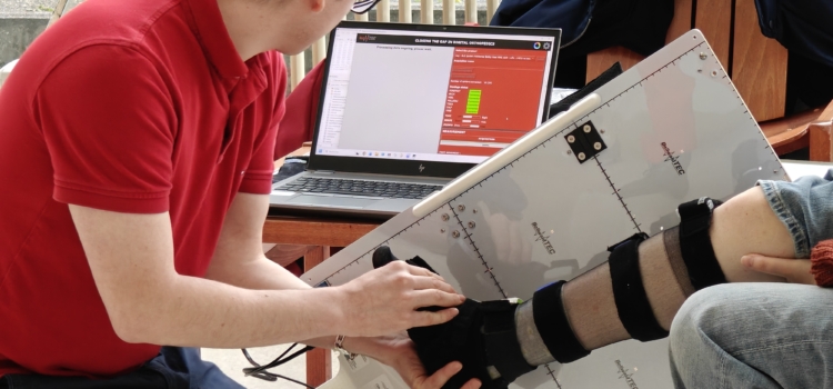 Abschlusssitzung des HelpMeWalk-Projekts – Vorführung des Prototyps